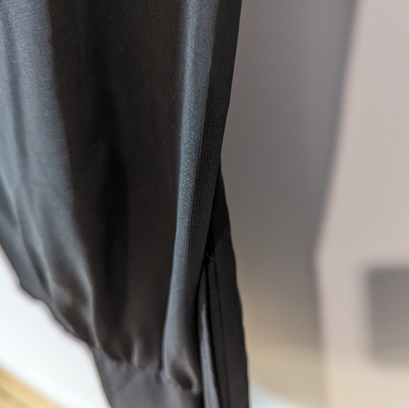 Mia Melon Lightweight Black Shirt Dress with Pockets - Picture 5 of 7